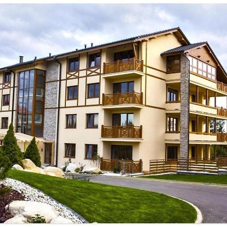 Apartman V Starej Lesnej S Balkonom สตารา เลชนา ภายนอก รูปภาพ